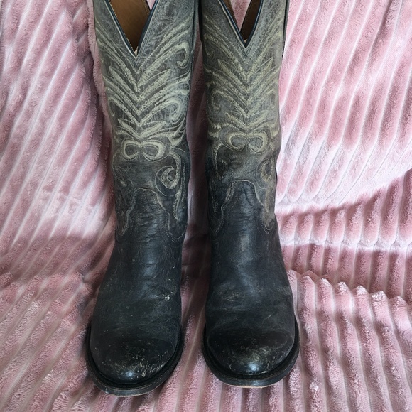 Lucchese distressed leather boots - Picture 4 of 12